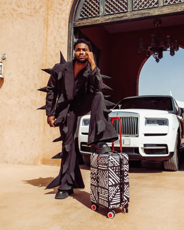 A.I.8 AFRICAN INTELLIGENCE - ORIGIN STORY SHARKNAUTICS HARDSHELL CARRY-ON LUGGAGE>SPRAYGROUND New