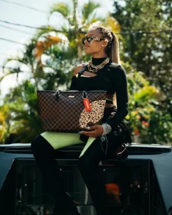 A.i.3 THE LEGACY TOTE>SPRAYGROUND New