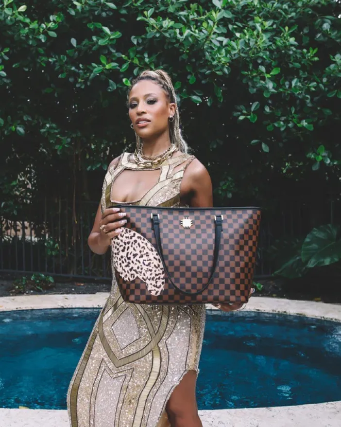 A.i.3 THE LEGACY TOTE>SPRAYGROUND New