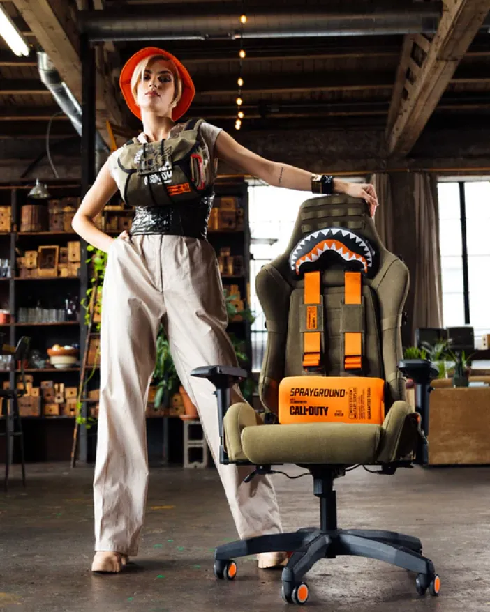 CALL OF DUTY READY FOR ACTION GAMING CHAIR>SPRAYGROUND Online
