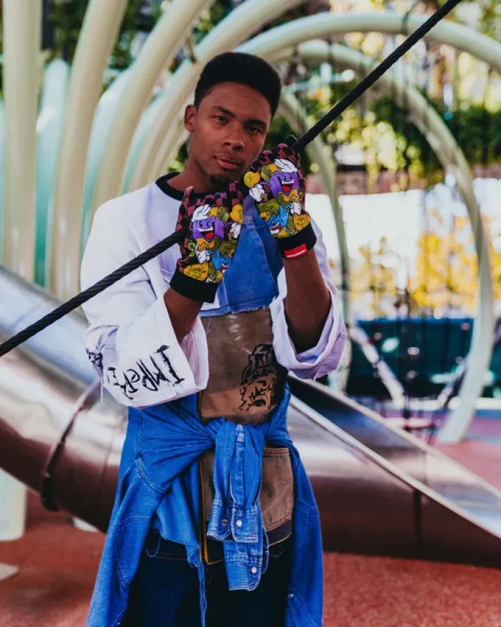 CHASE BANK GLOVES>SPRAYGROUND New
