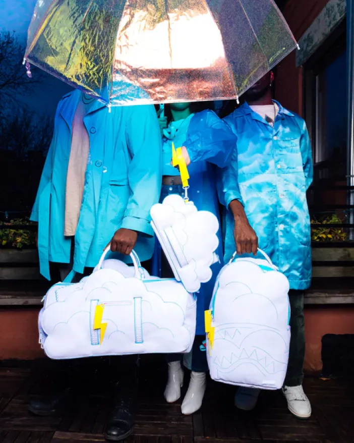 CLOUDY WITH A CHANCE OF SHARK CROSSOVER CLUTCH>SPRAYGROUND Outlet
