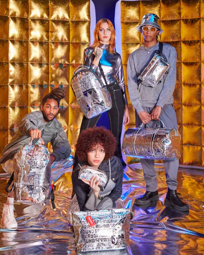 FUTURE TITAN (METALLIC) TOTE>SPRAYGROUND Clearance