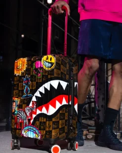 GLOBAL MOGUL POPAGANDA RON ENGLISH EDITION HARDSHELL CARRY-ON LUGGAGE><noscript><img width=