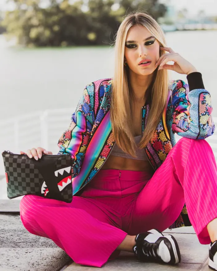 HENNY AIIR TO THE THRONE CROSSOVER CLUTCH>SPRAYGROUND