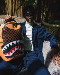 HENNY AIR TO THE THRONE BACKPACK (DLXV)><noscript><img width=