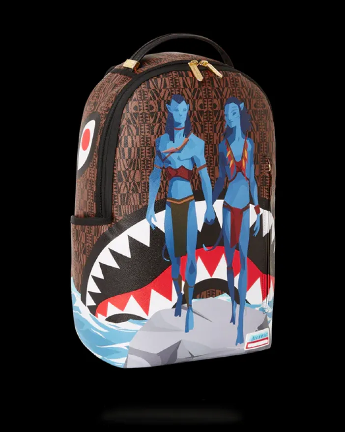 JAKE AND NEYTIRI SHARKS IN PANDORA>SPRAYGROUND