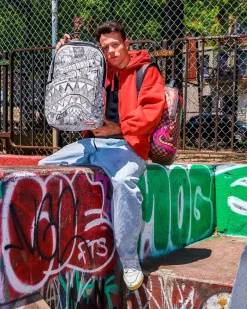 MAD DOODLES BACKPACK (DLXV)><noscript><img width=