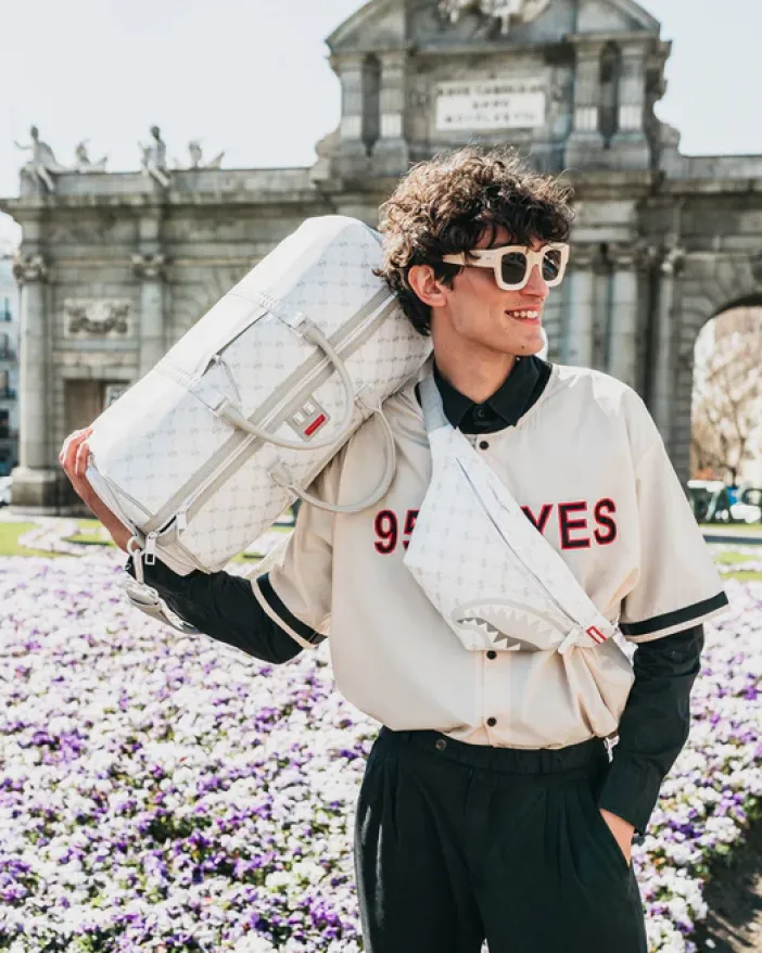 MONEYGRAM POWDER EMPEROR DUFFLE>SPRAYGROUND