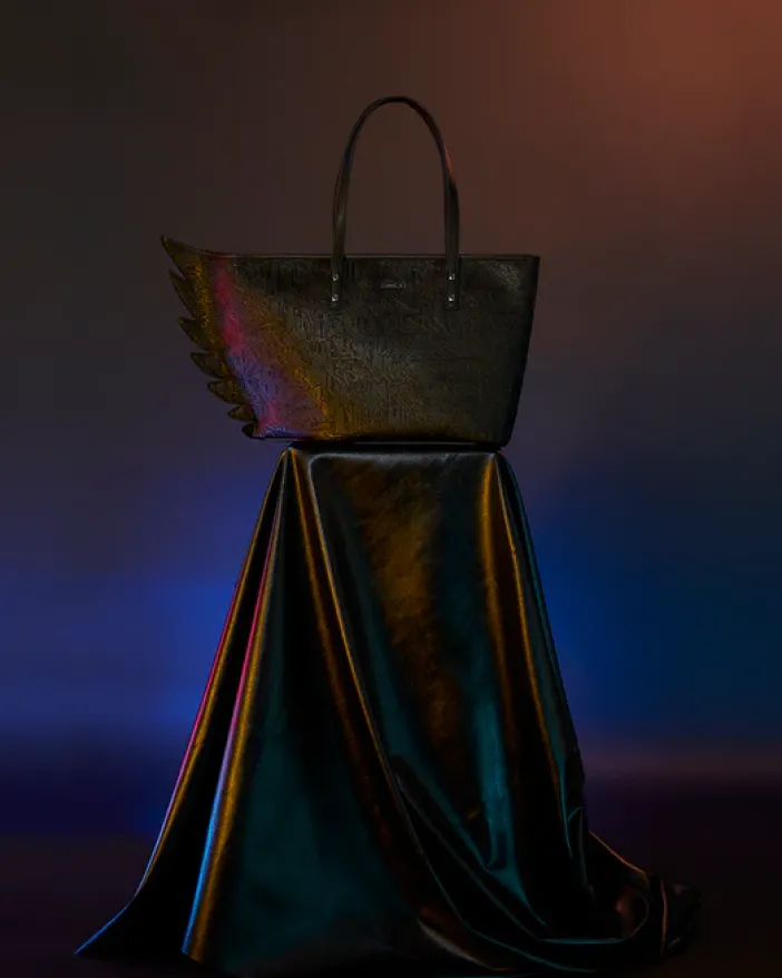 NIGHTFLIGHT G800 SKYBORNE WING TOTE>SPRAYGROUND Hot