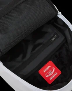 SHARK CENTRAL (WHT) BACKPACK (DLXV)><noscript><img width=