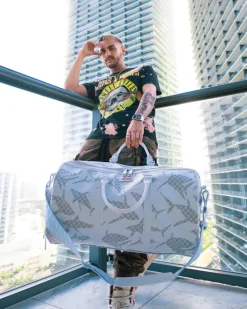 SHARK CHECK (WHITE) DUFFLE><noscript><img width=