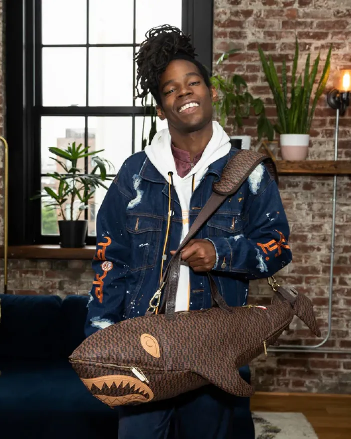 SHARKFINITY SHARK SHAPE DUFFLE>SPRAYGROUND