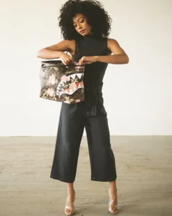 SHARKFLOWER TOTE><noscript><img width=