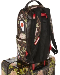 SHARKFLOWER 29.5u201d FULL-SIZE SHARKNAUTICS LUGGAGE><noscript><img width=