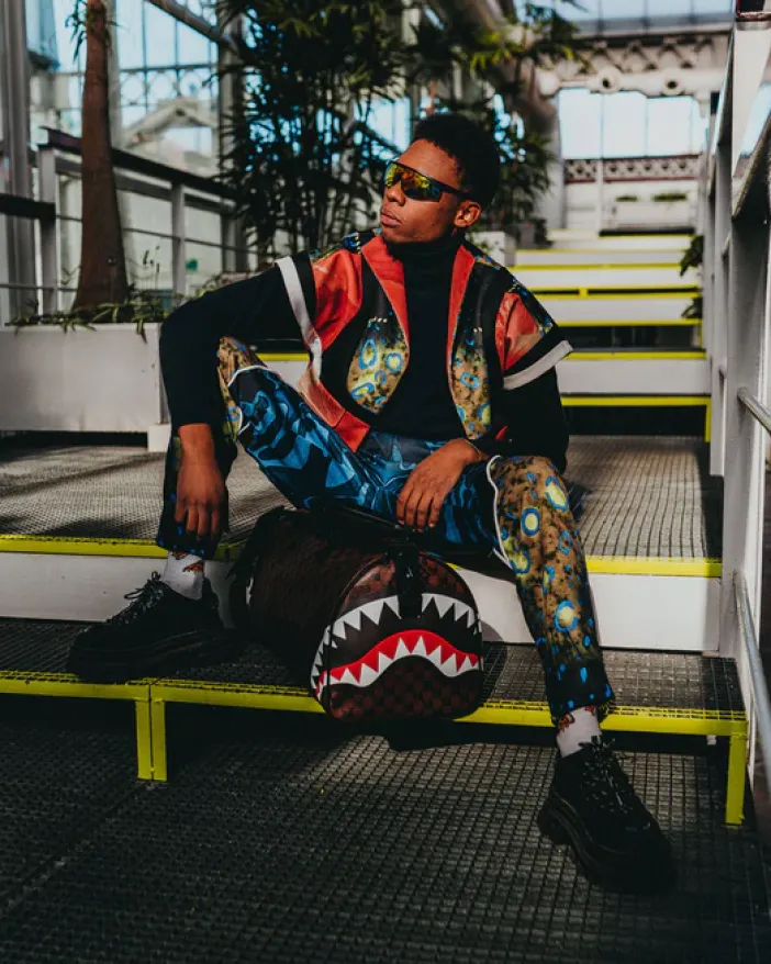 SHARKS AND SKULLS DUFFLE>SPRAYGROUND Best