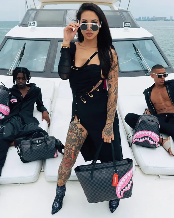 SHARKS IN CANDY TOTE>SPRAYGROUND Best