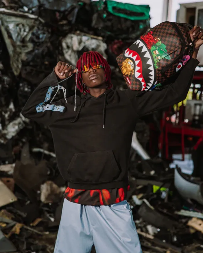 SHARKS IN PARIS CHARACTERS SNEAKIN BACKPACK (DLXV)>SPRAYGROUND