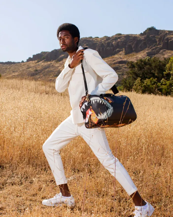 SHARKS IN PARIS UNSTOPPABLE DUFFLE>SPRAYGROUND Hot