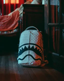 SPLIT THE CHECK (PEARL) BACKPACK (DLXV)><noscript><img width=