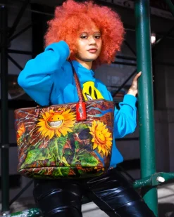 SUNFLOWER GRIN RON ENGLISH COLLAB TOTE><noscript><img width=