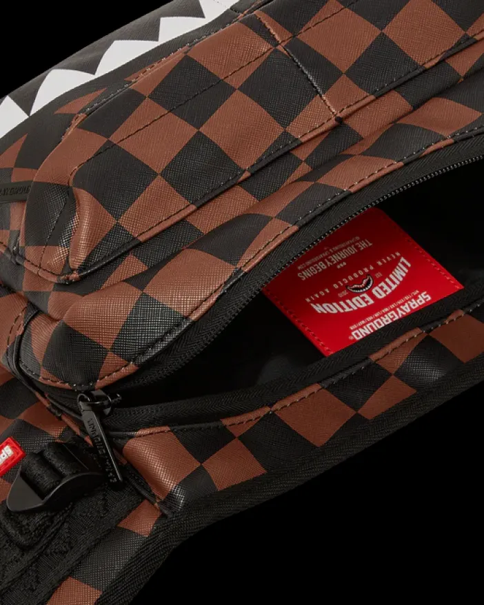THE HANGOVER SHARK CARGO CROSSBODY>SPRAYGROUND