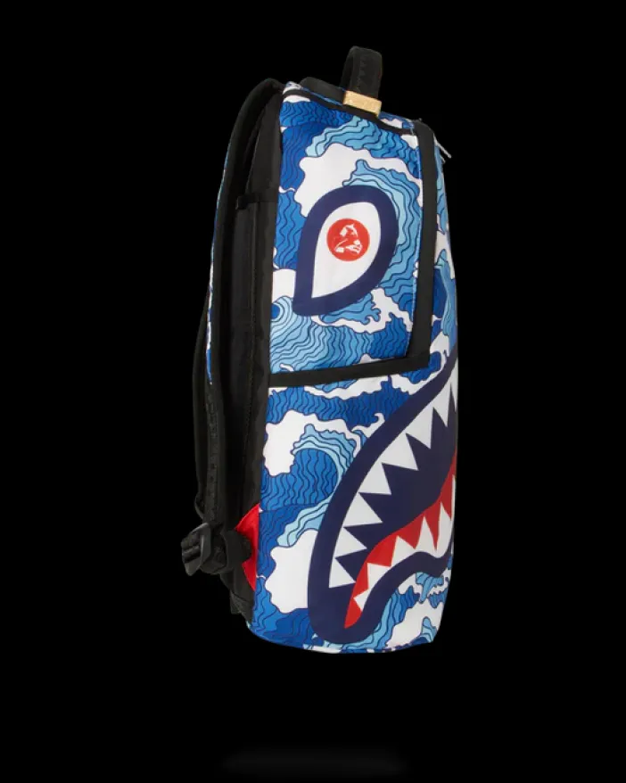 THE SHARK WAVE (made from 100% recycled plastic bottles from the ocean)>SPRAYGROUND Clearance