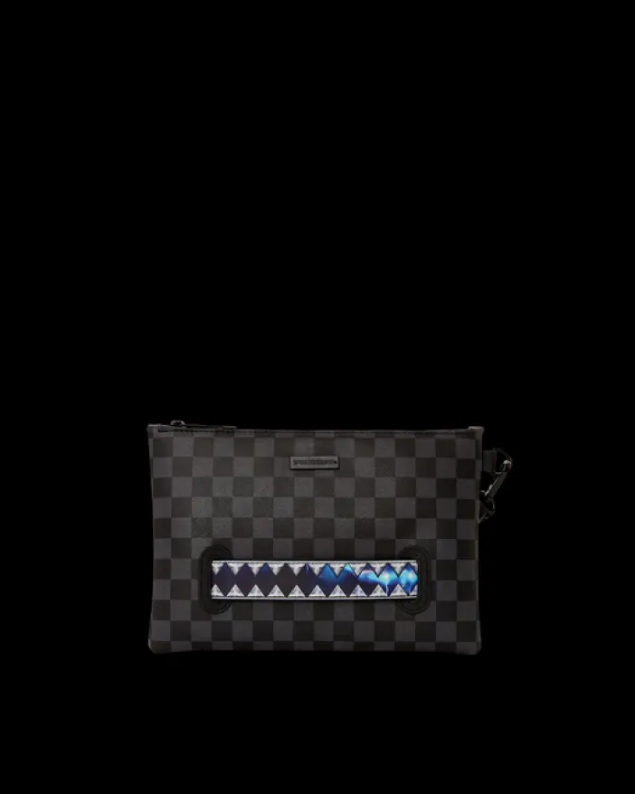 THE UNDERCURRENT CROSS-OVER CLUTCH>SPRAYGROUND