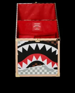 UNSTOPPABLE ENDEAVORS II CHATURANGA SHARK 1900 BACKPACK><noscript><img width=