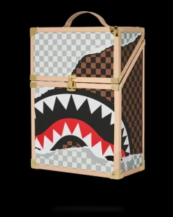 UNSTOPPABLE ENDEAVORS II CHATURANGA SHARK 1900 BACKPACK><noscript><img width=