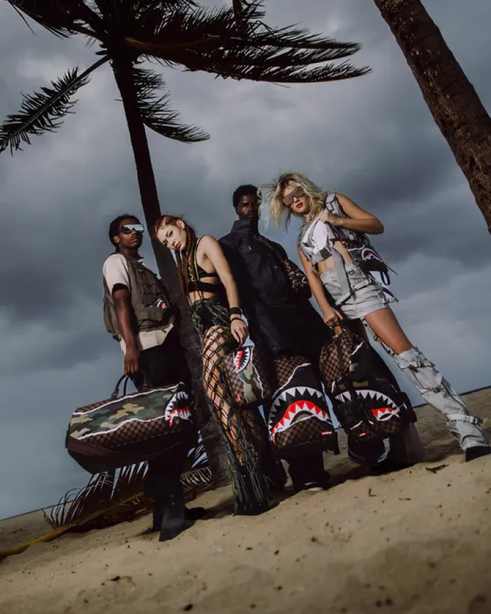 UNSTOPPABLE ENDEAVORS III CROSSOVER CLUTCH>SPRAYGROUND Hot