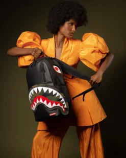 VELCRO SHARK - 3 INTERCHANGEABLE SHARKS BACKPACK (DLXV)><noscript><img width=