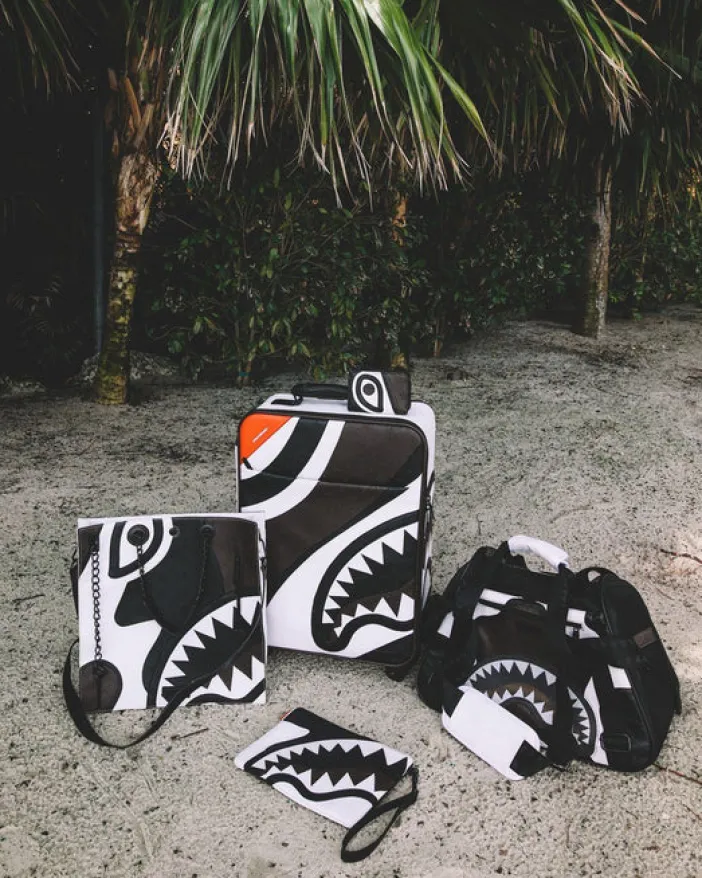 V.V.I.P. PET CARRIER>SPRAYGROUND