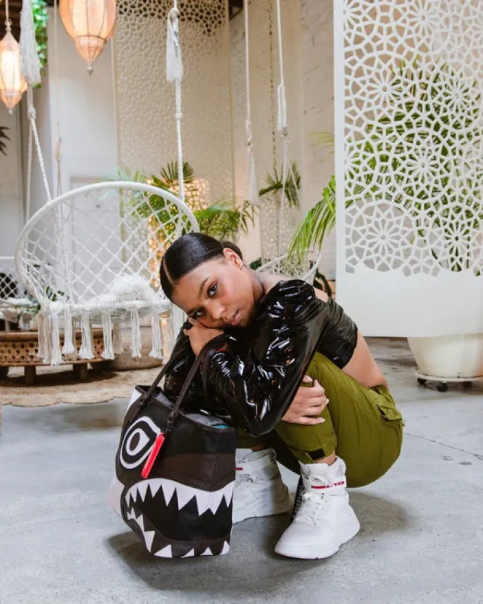 V.V.I.P. TOTE>SPRAYGROUND Outlet