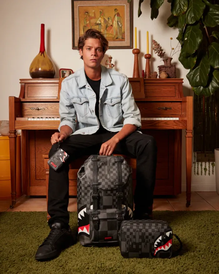 XTC GREY SHARKS IN PARIS TOILETRY BAG>SPRAYGROUND Best