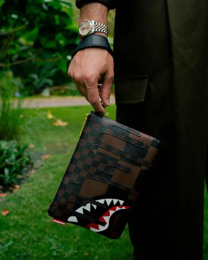 XTC SHARKS IN PARIS CROSSOVER CLUTCH>SPRAYGROUND Clearance